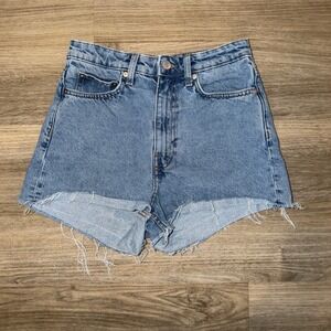 Weekday Rowe Denim Shorts Size 27‎ High Rise Frayed Hem Light Wash Jean